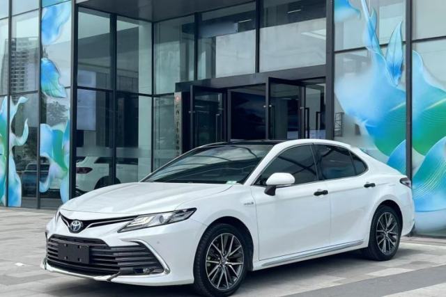 Used Toyota Camry 2023 Dual-Motor 2.5HG Luxury Edition