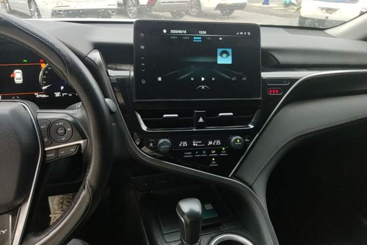 Used Toyota Camry 2023 Dual-Motor 2.5HG Luxury Edition Audio And AC Panel