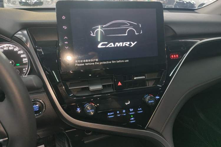 Used Toyota Camry 2023 2.0G Luxury Edition Audio And AC Panel