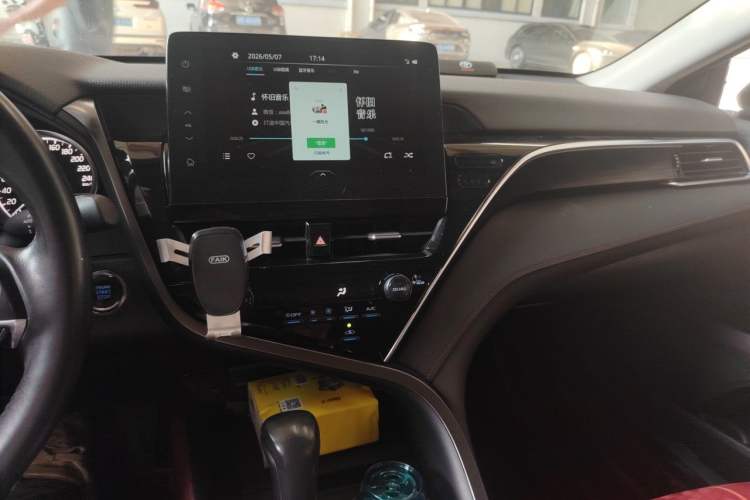 Used Toyota Camry 2023 2.0G Luxury Edition Audio And AC Panel