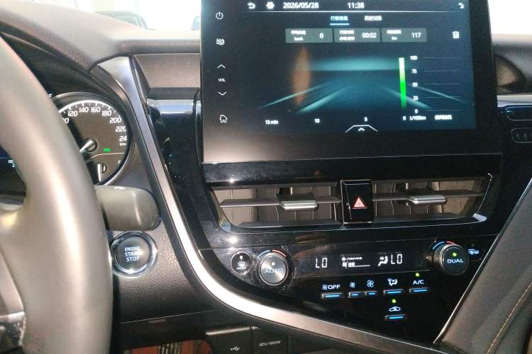 Used Toyota Camry 2023 2.0G Luxury Edition Audio And AC Panel
