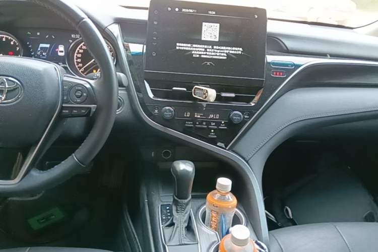 Used Toyota Camry 2023 2.0G Luxury Edition Audio And AC Panel