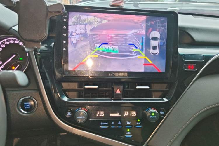 Used Toyota Camry 2023 2.0GVP Premier Edition Audio And AC Panel