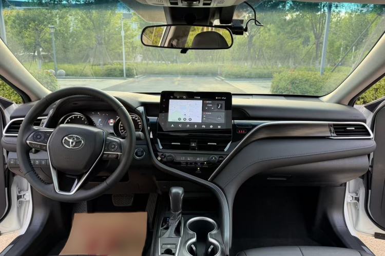 Used Toyota Camry 2023 2.0G Luxury Edition Audio And AC Panel