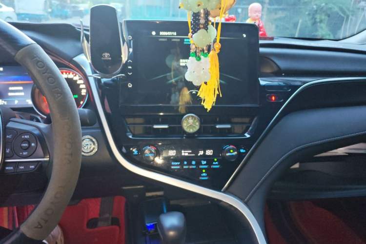 Used Toyota Camry 2023 2.0S Knight Edition Audio And AC Panel