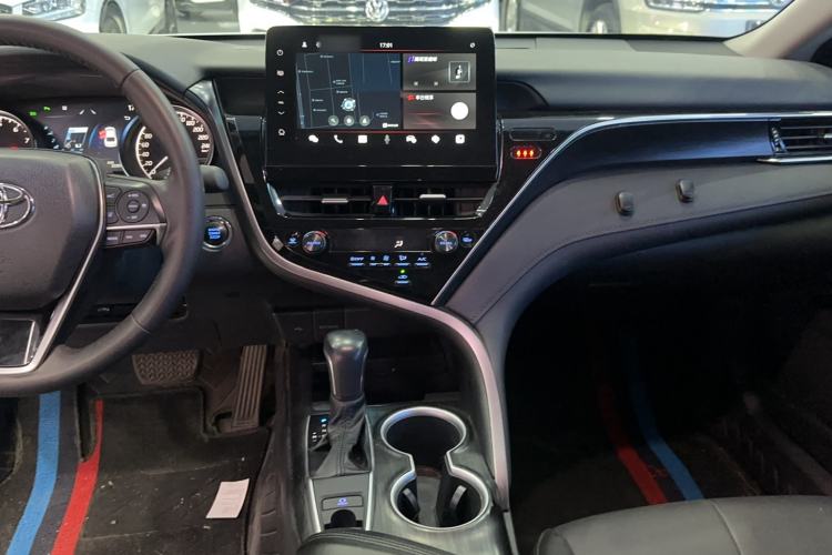 Used Toyota Camry 2023 2.0G Luxury Edition Audio And AC Panel
