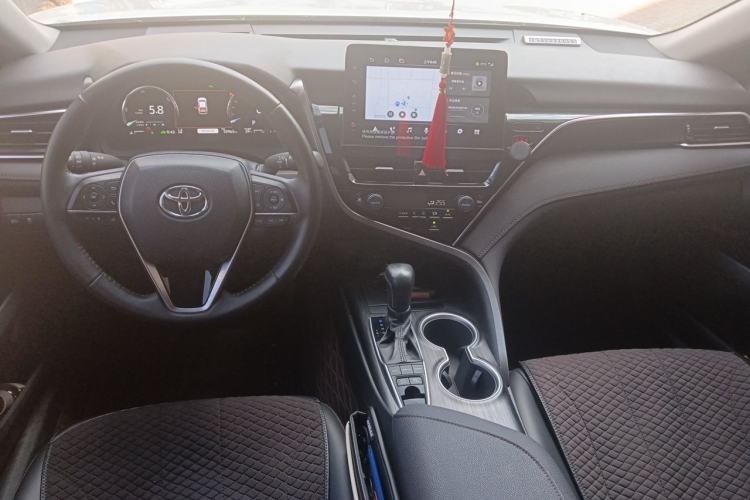 Used Toyota Camry 2023 Dual-Motor 2.5HG Luxury Edition Center Console