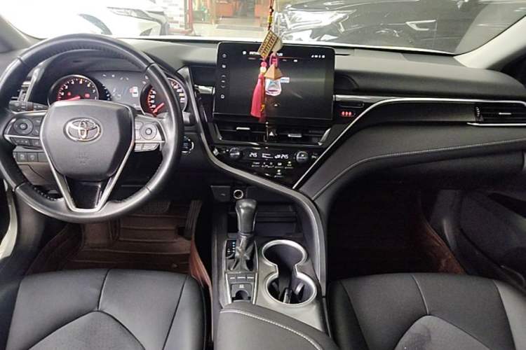 Used Toyota Camry 2023 2.0S FENGSHANG Edition Center Console