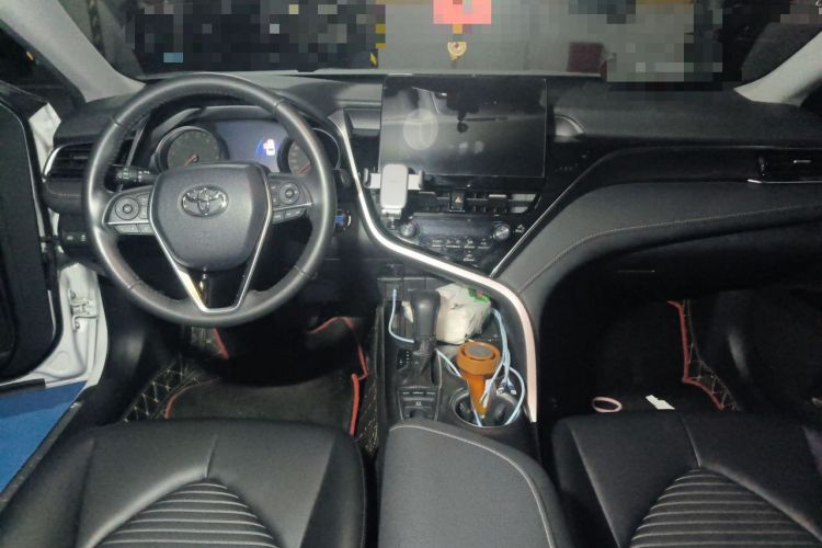 Used Toyota Camry 2023 2.0S Knight Edition Center Console