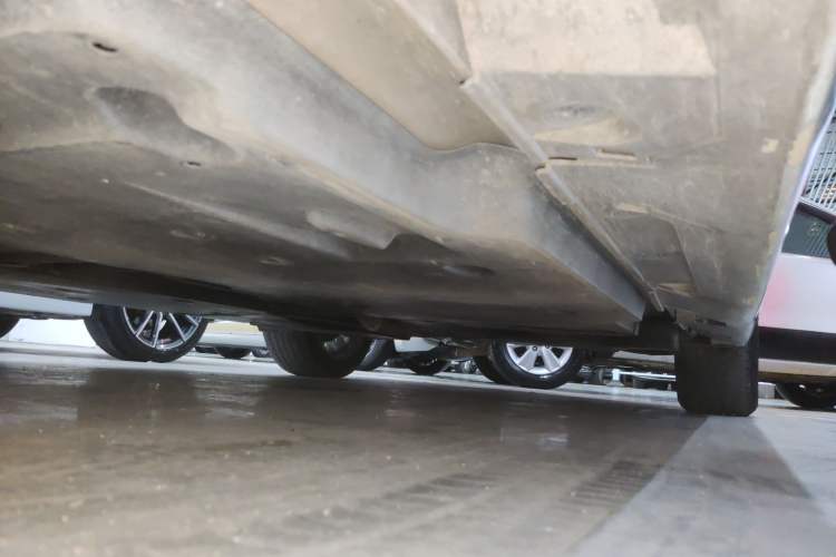 Used Toyota Camry 2023 2.0GVP Premier Edition Chassis Front Left