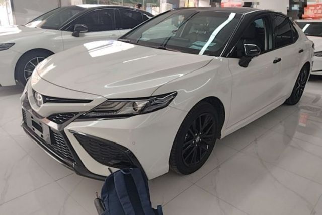 Used Toyota Camry 2023 2.0S Knight Edition
