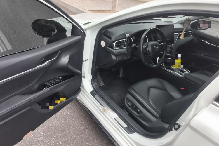Used Toyota Camry 2023 2.0G Luxury Edition Driver Seat