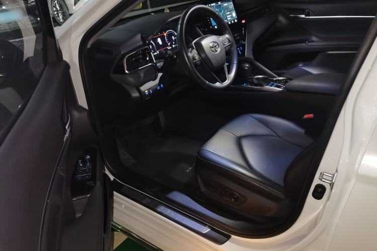 Used Toyota Camry 2023 Dual-Motor 2.5HG Luxury Edition Driver Seat