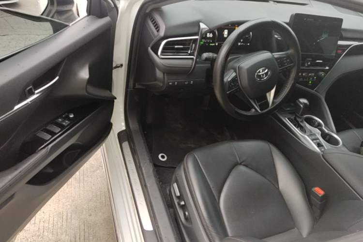 Used Toyota Camry 2023 Dual-Motor 2.5HG Luxury Edition Driver Seat
