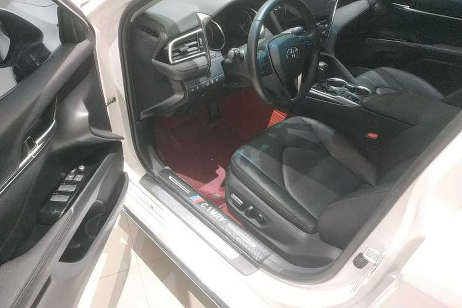 Used Toyota Camry 2023 2.0G Luxury Edition Driver Seat