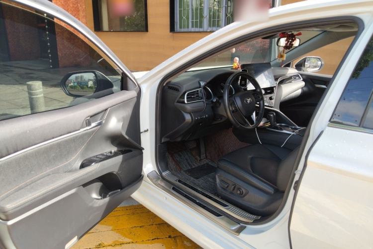 Used Toyota Camry 2023 Dual-Motor 2.5 HGVP Leading Edition Driver Seat