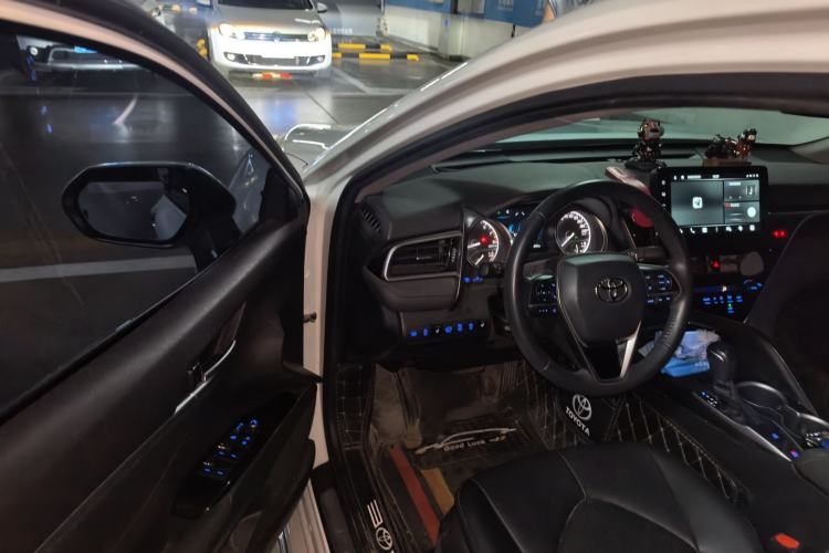 Used Toyota Camry 2023 2.0G Luxury Edition Driver Seat