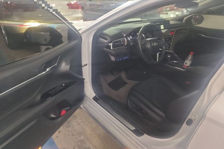 Used Toyota Camry 2023 2.0G Luxury Edition Driver Seat