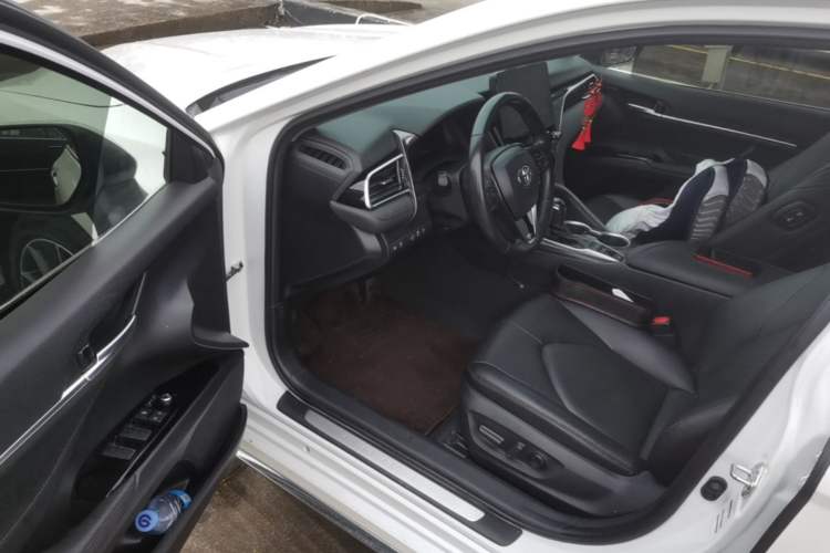Used Toyota Camry 2023 2.5G Luxury Edition Driver Seat