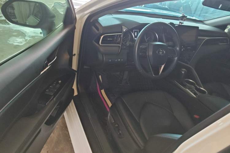 Used Toyota Camry 2023 2.0GVP Premier Edition Driver Seat