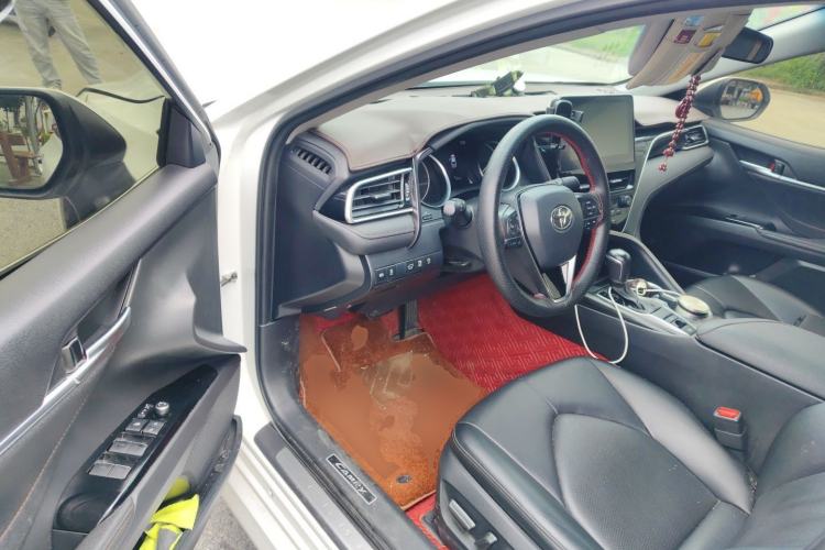 Used Toyota Camry 2023 2.0G Luxury Edition Driver Seat