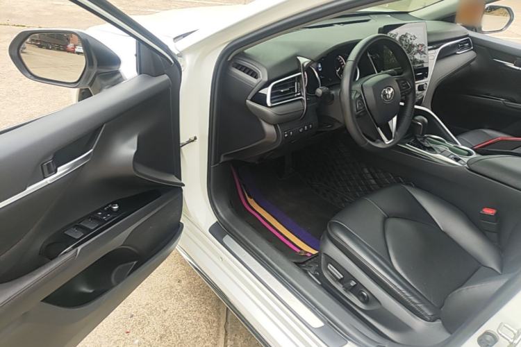 Used Toyota Camry 2023 2.0G Luxury Edition Driver Seat