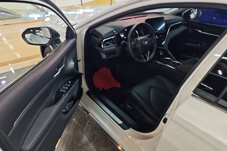 Used Toyota Camry 2023 2.0G Luxury Edition Driver Seat