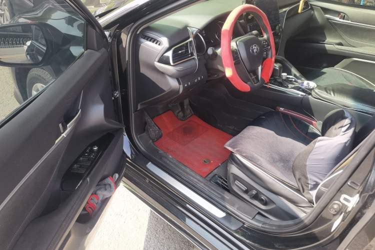 Used Toyota Camry 2023 2.0G Luxury Edition Driver Seat