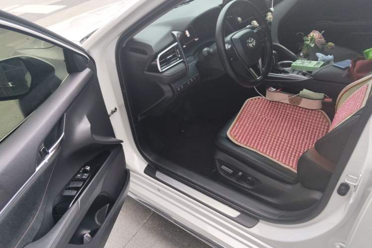 Used Toyota Camry 2023 2.5G Luxury Edition Driver Seat