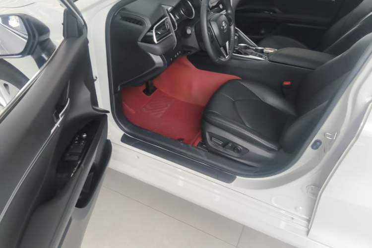 Used Toyota Camry 2023 2.0GVP Premier Edition Driver Seat