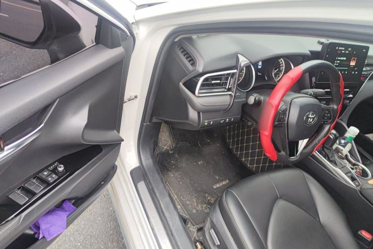 Used Toyota Camry 2023 2.0G Luxury Edition Driver Seat