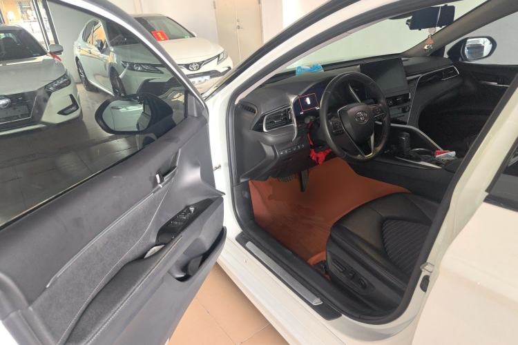 Used Toyota Camry 2023 2.5S Knight Edition Driver Seat