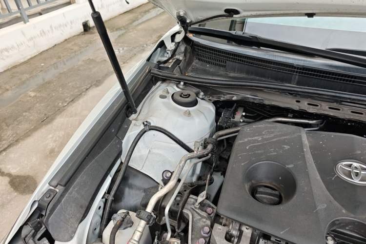 Used Toyota Camry 2023 2.0G Luxury Edition Engine Bay Right