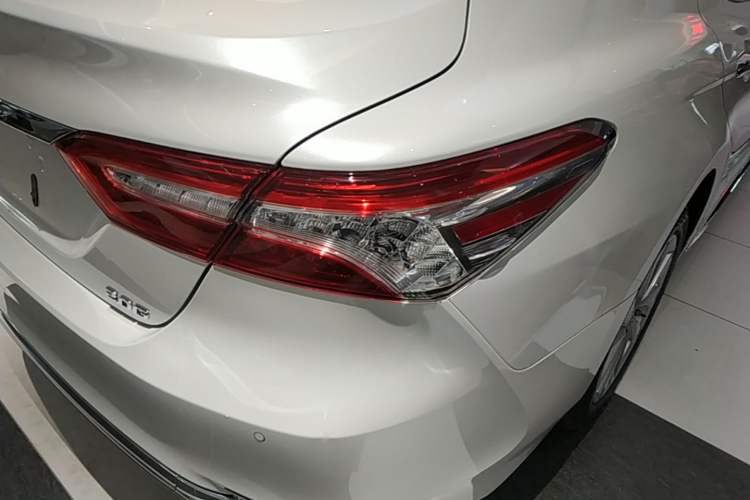 Used Toyota Camry 2023 2.0G Luxury Edition Exterior 2