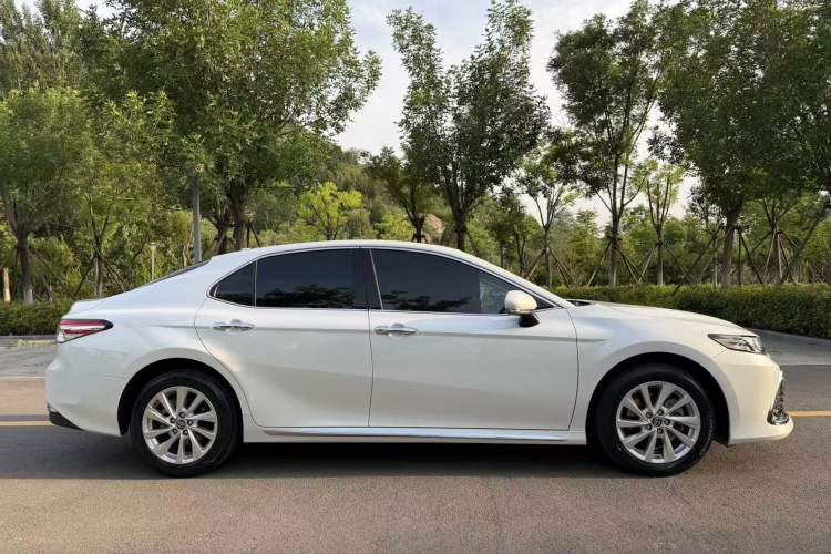 Used Toyota Camry 2023 2.0G Luxury Edition Exterior 3
