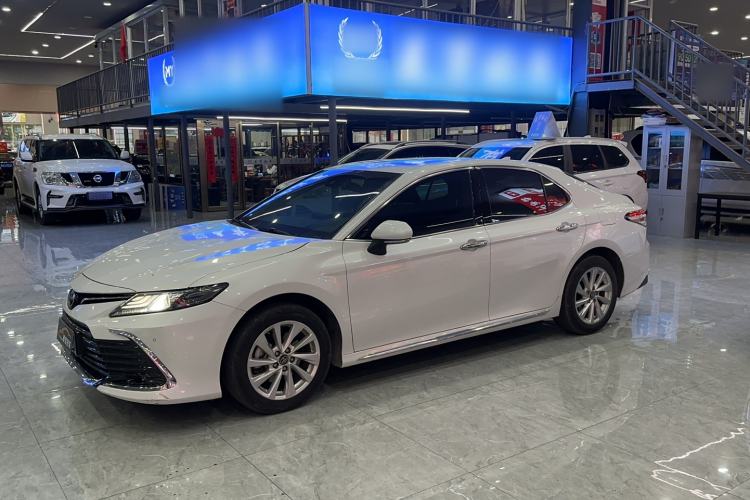 Used Toyota Camry 2023 2.0G Luxury Edition Exterior 3