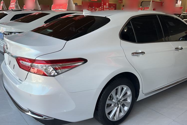 Used Toyota Camry 2023 2.0G Luxury Edition Exterior 4