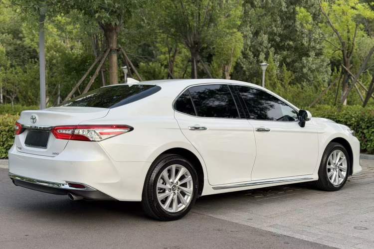 Used Toyota Camry 2023 2.0G Luxury Edition Exterior 5