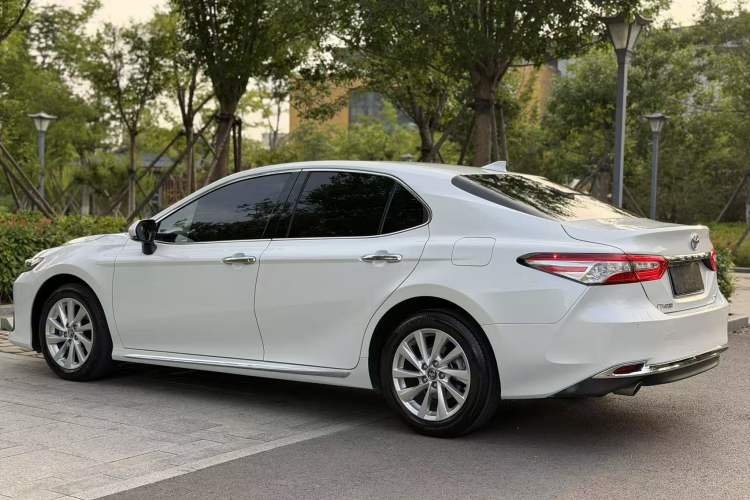Used Toyota Camry 2023 2.0G Luxury Edition Exterior 7