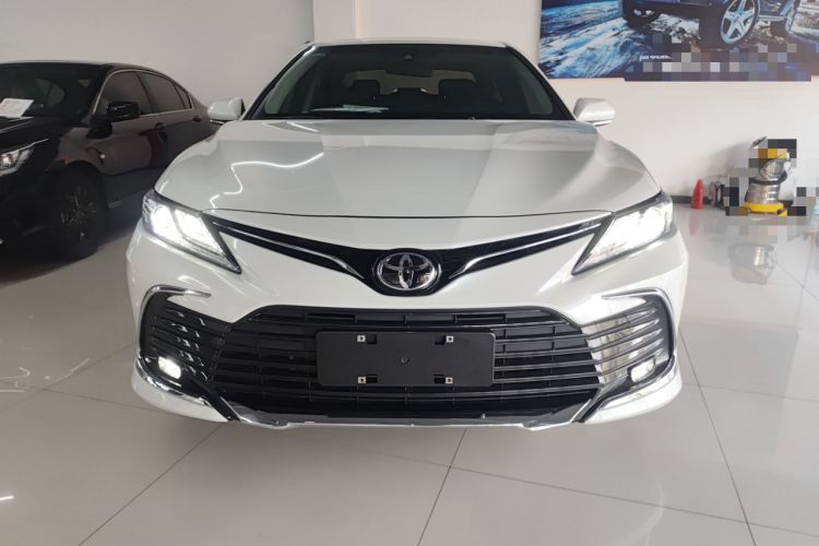 Used Toyota Camry 2023 2.0G Luxury Edition Front