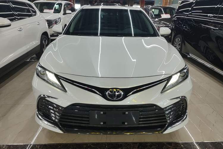 Used Toyota Camry 2023 2.0G Luxury Edition Front