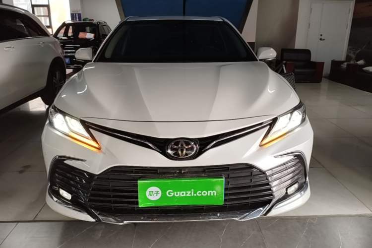 Used Toyota Camry 2023 2.0G Luxury Edition Front