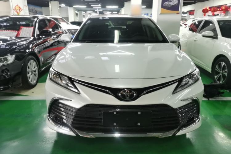 Used Toyota Camry 2023 2.0G Luxury Edition Front