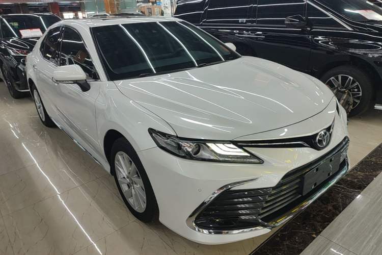 Used Toyota Camry 2023 2.0G Luxury Edition Front Right 45 Deg