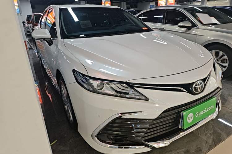 Used Toyota Camry 2023 2.0G Luxury Edition Front Right 45 Deg