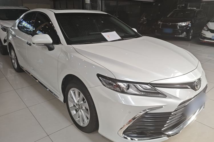Used Toyota Camry 2023 2.0G Luxury Edition Front Right 45 Deg