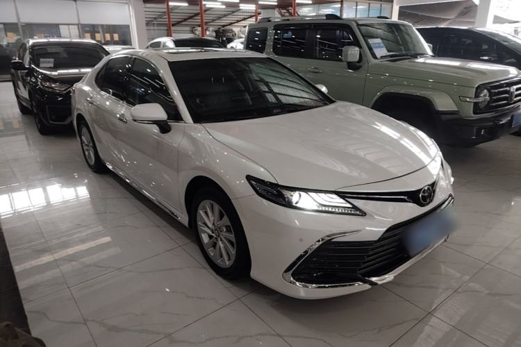 Used Toyota Camry 2023 2.0G Luxury Edition Front Right 45 Deg
