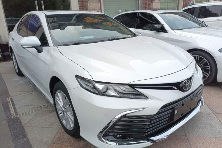 Used Toyota Camry 2023 2.0G Luxury Edition Front Right 45 Deg
