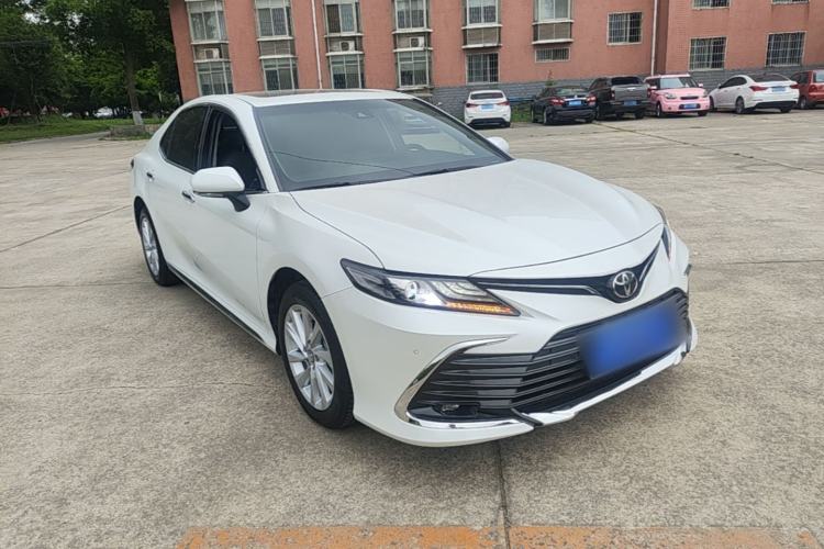 Used Toyota Camry 2023 2.0G Luxury Edition Front Right 45 Deg