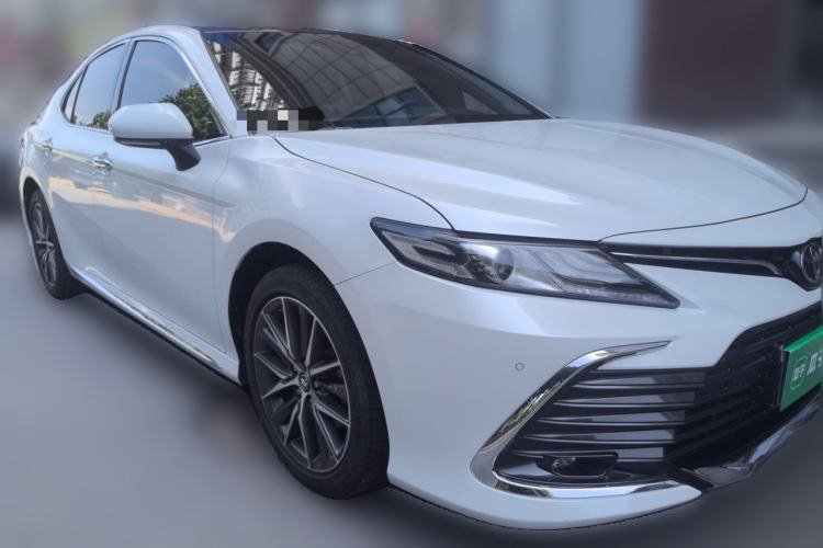 Used Toyota Camry 2023 2.5G Luxury Edition Front Right 45 Deg